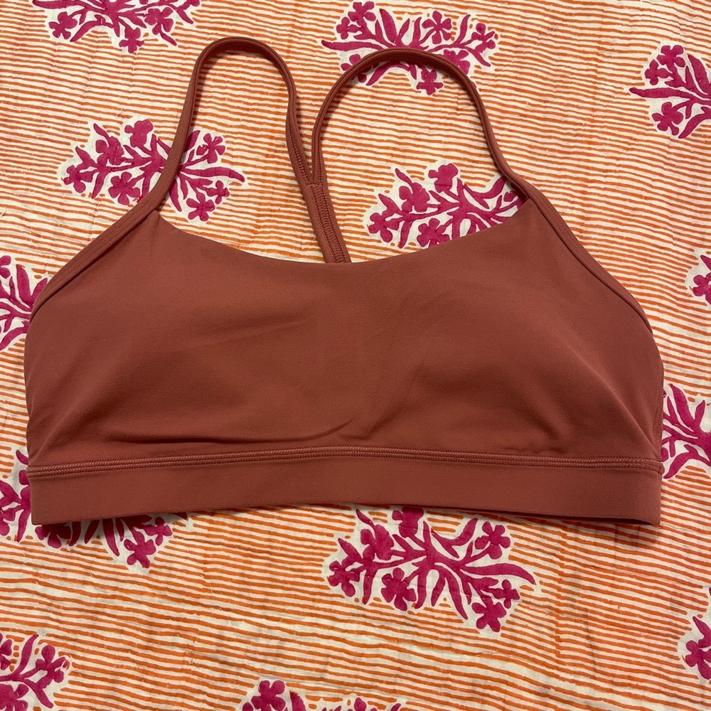 Flow Y sports bra